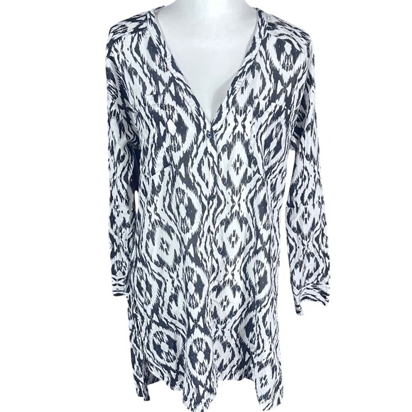 Athleta Tops - Athleta Printed Kaftan Tunic Top Women's M Black White Ikat Cotton Silk Blend